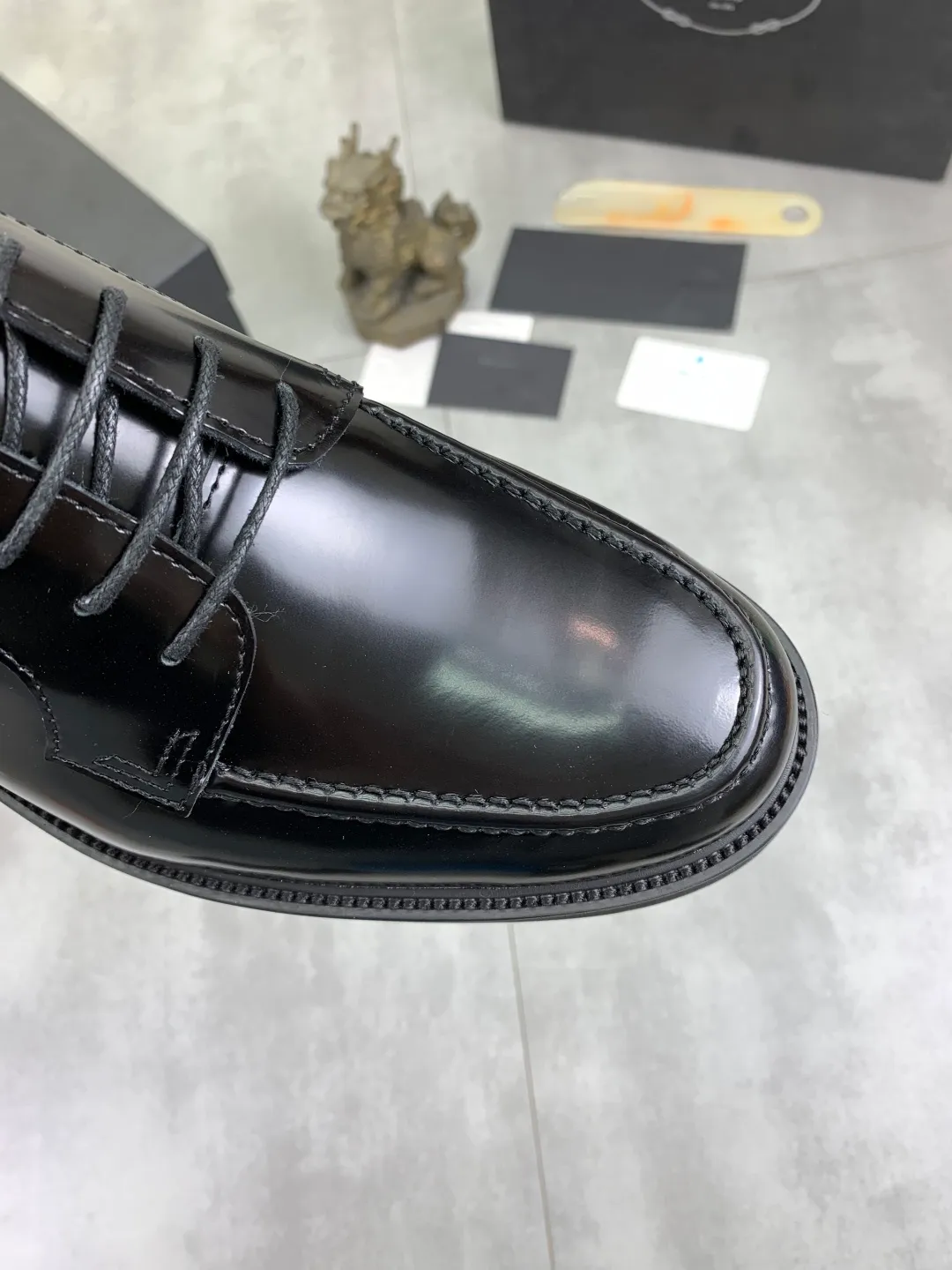 Men's shoes 💰P480 new style 💰 💎💎💎 water-dyed cow lining original order quality PRADA —🆘.Prada original purchase agent, high-end business leather shoes, fabric: imported from Italy cowhide material ➕ water-dyed cow lining/cowhide lining ➕ special original outsole, fine workmanship, real thing ^_^ Photographed 🎬size: 39-44